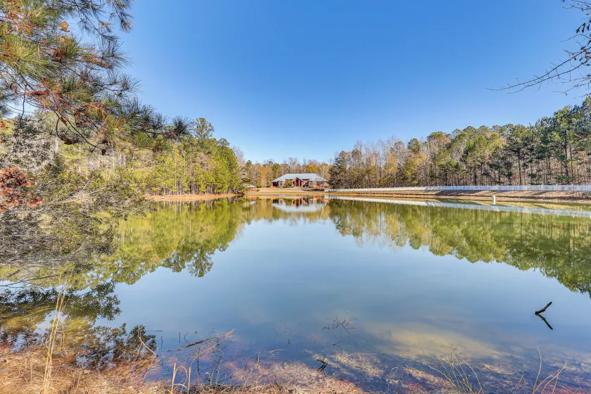 Scenic Lagrange Retreat! 3,600 Sq Ft, Pool Access - Image 1
