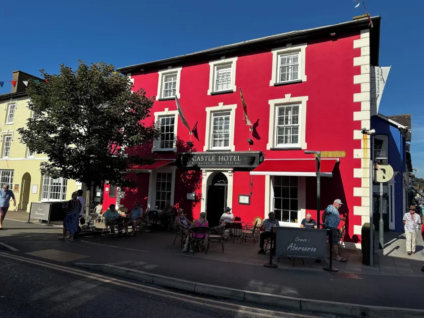 Castle Hotel - Image 1