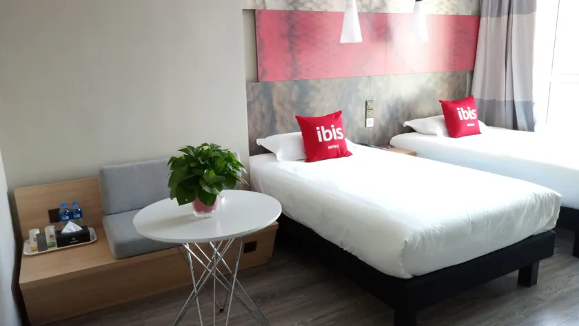 Ibis Pingliang Kongtong West road Hotel - Image 1