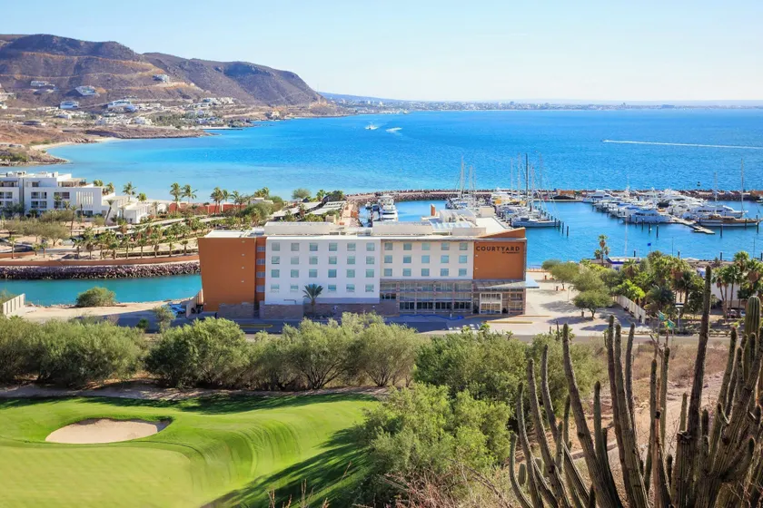 Courtyard by Marriott La Paz Baja California Sur - Image 1