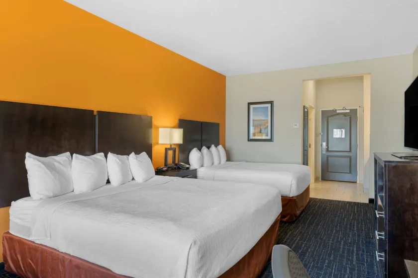 Best Western Plus North Platte Inn & Suites - Image 1