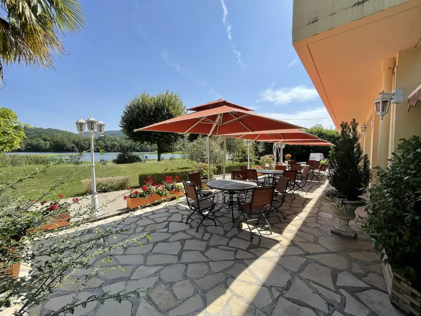 Hôtel Restaurant du Lac - Image 1