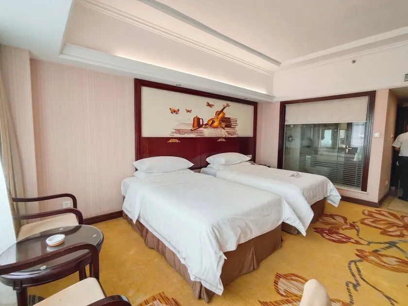 VN hotel -Guangdong Heyuan Hongxing road - Rom