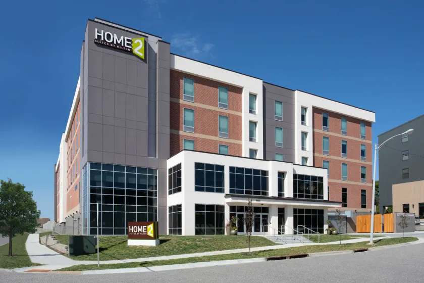 Home2 Suites by Hilton Omaha UN Medical Ctr Area - Image 1