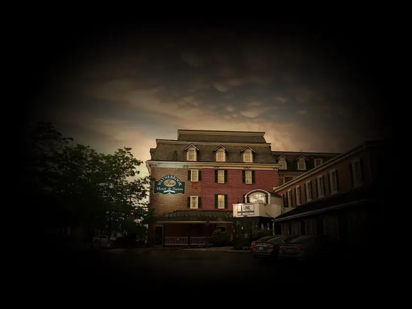 Waynebrook Inn, Est 1865 - Image 1