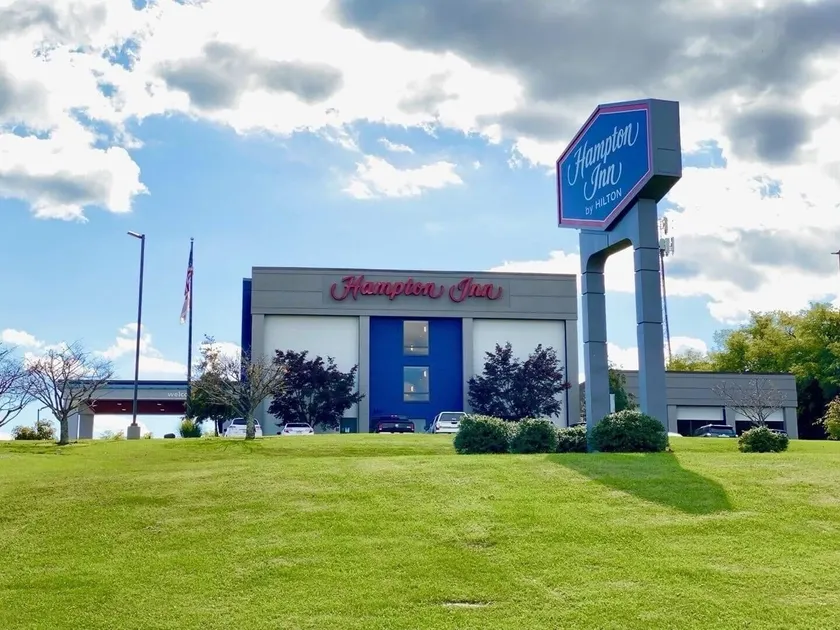 Hampton Inn Danville - Image 1