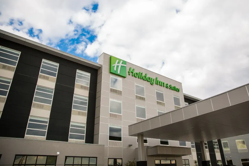 Holiday Inn Hotel & Suites Calgary South - Conference Ctr by IHG - Image 1