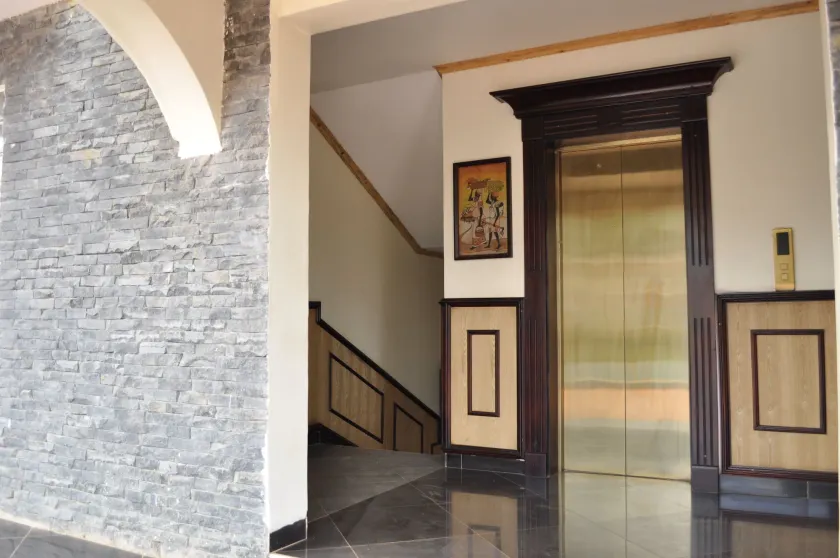 Hotel Duomo and Suites - Interior entrance