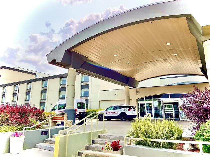 Victoria Inn Hotel and Convention Center Winnipeg - Image 1