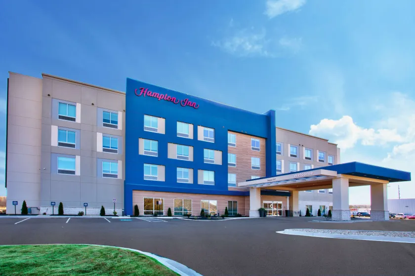 Hampton Inn By Hilton Paris - Image 1