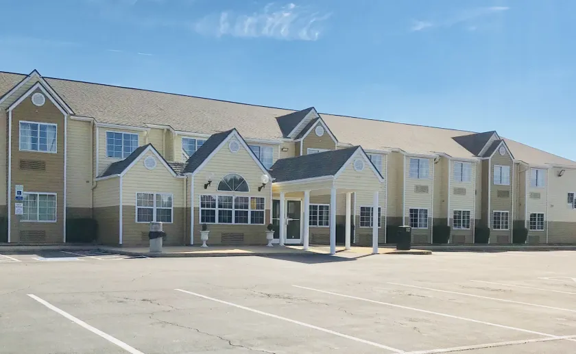 Microtel Inn & Suites by Wyndham Tuscaloosa East - Image 1