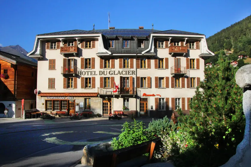DU GLACIER Boutique & Traditions Hotel - Image 1
