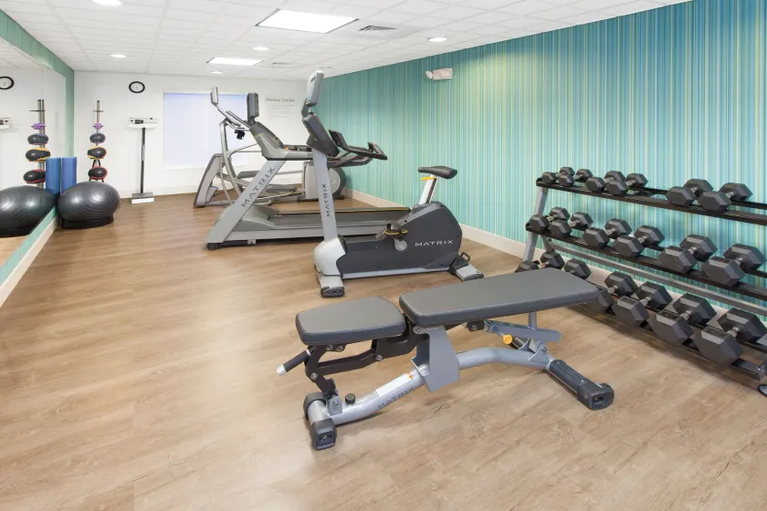 Holiday Inn Express Hotel & Suites Lake Zurich-Barrington by IHG - Image 1