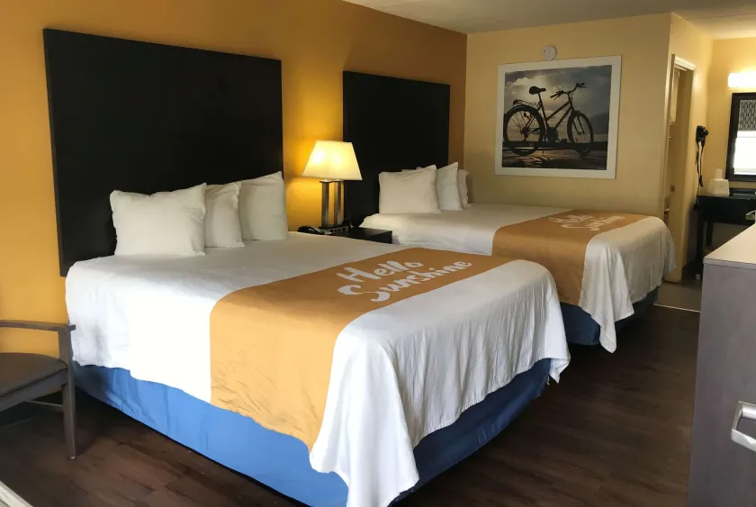 Days Inn by Wyndham Ridgeland South Carolina - Image 1