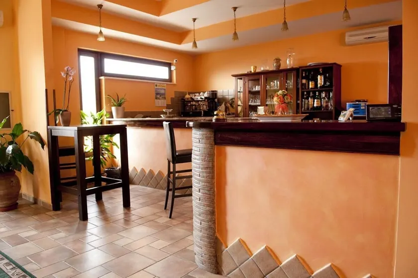 Hotel Ristorante Villa Pegaso - Image 1