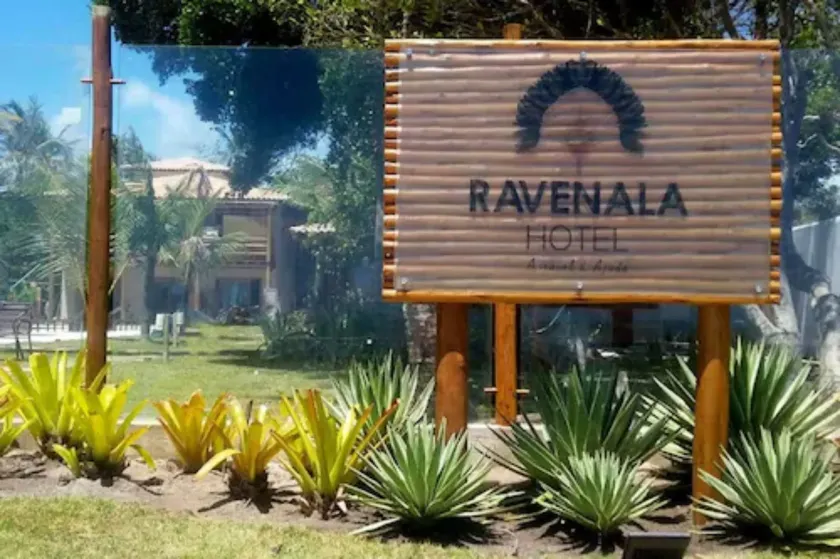 Ravenala Hotel - Image 1
