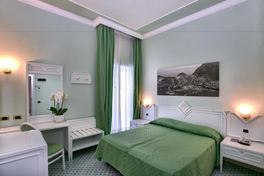 Grand Hotel Riviera - Image 1