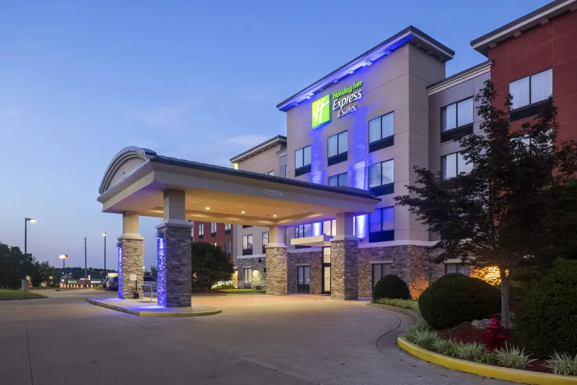 Holiday Inn Express Hotel & Suites Festus-South St. Louis by IHG - Image 1