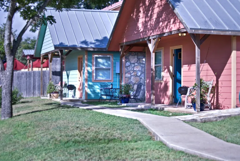 Blanco Riverside Cottages - Image 1