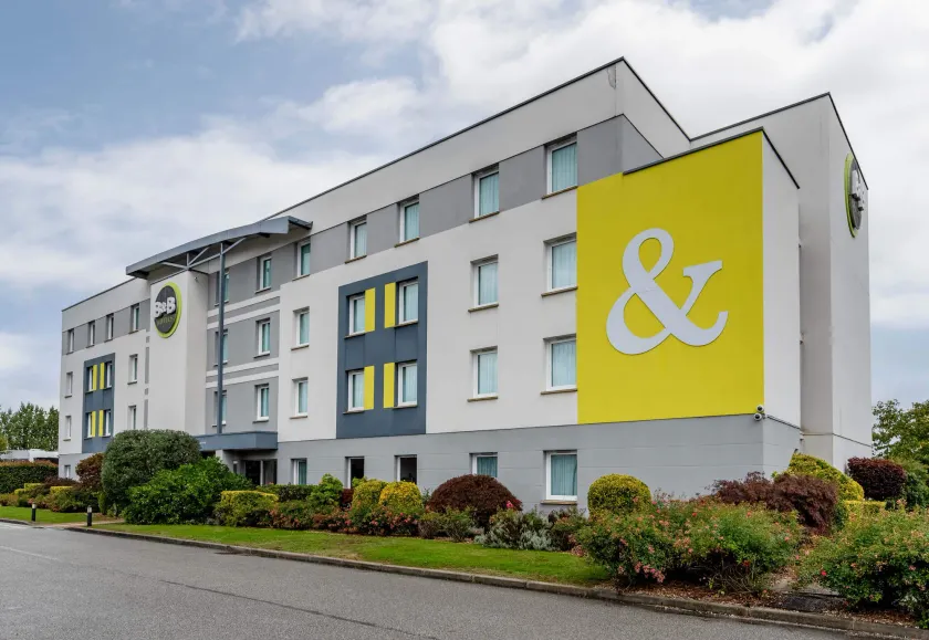 B&B HOTEL Evreux - Image 1