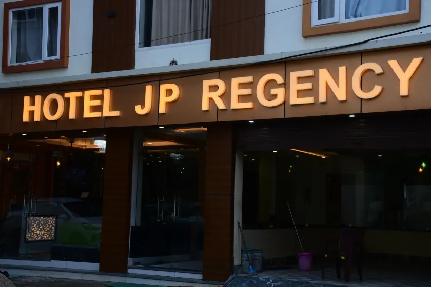 Hotel JP Regency - Image 1