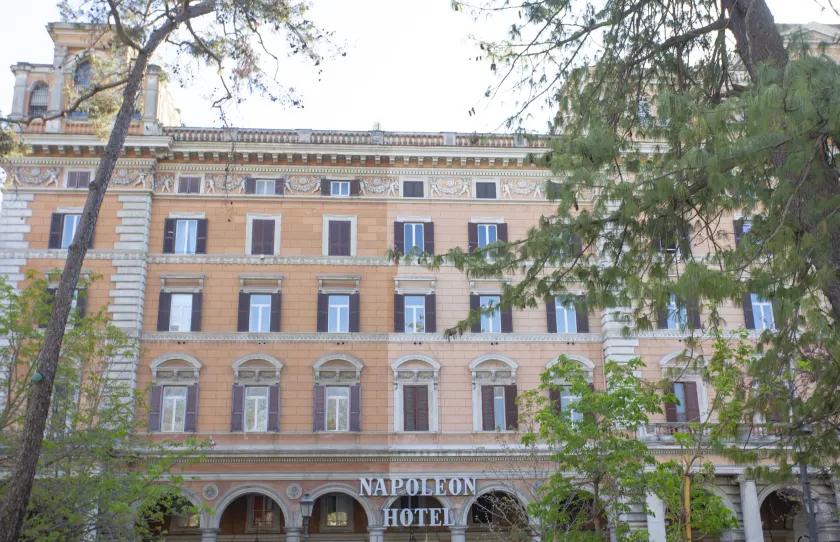 Hotel Napoleon - Image 1