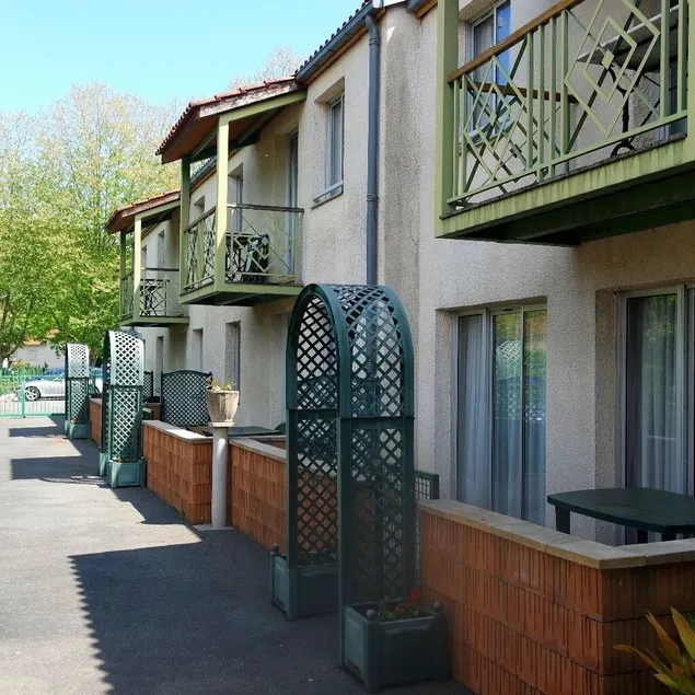 Appart'Hôtel Le Tulipier - Image 1