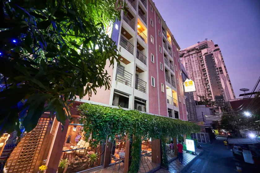 KC Place Hotel Pratunam - Image 1