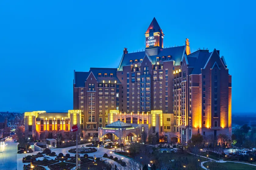 Crowne Plaza Tianjin Jinnan by IHG - Image 1