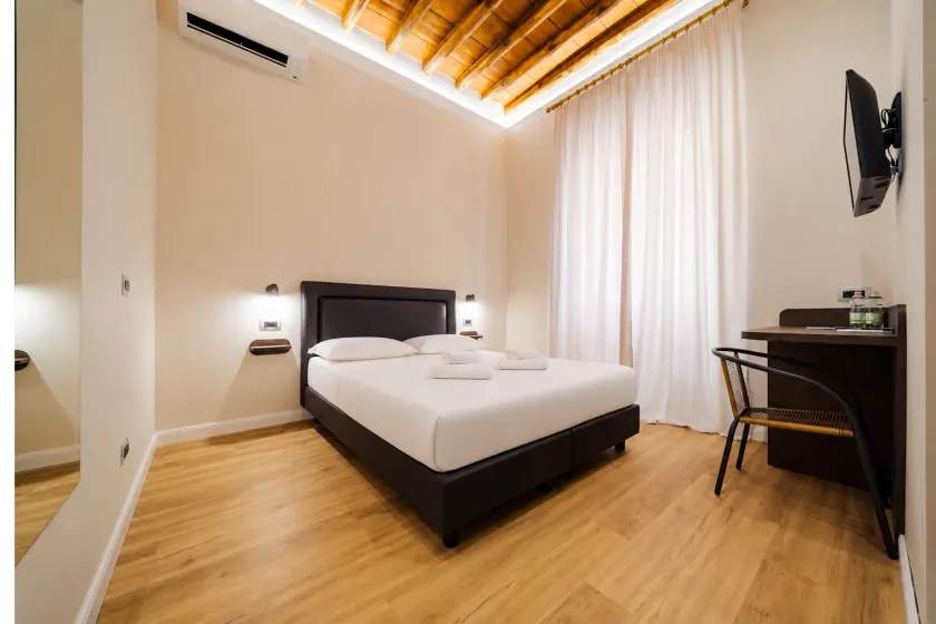 Aurea Colosseum Guest House - Image 1