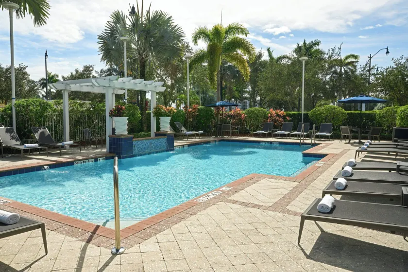 Courtyard by Marriott Miami Homestead - Image 1
