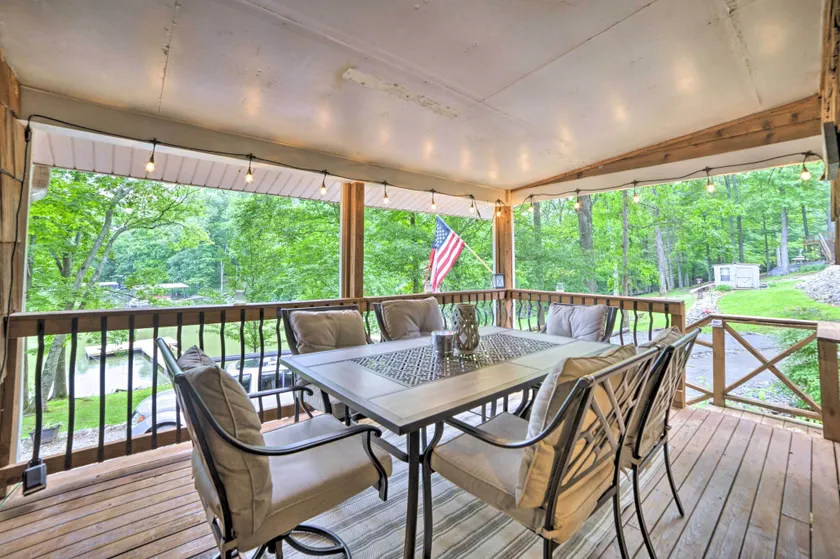 'Pelican Bay Retreat' on Lake Barkley w/ Kayaks! - Image 1