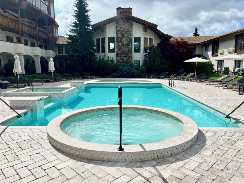 Enzian Inn - Image 1