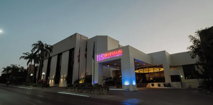 HS HOTSSON Hotel Tampico - Image 1
