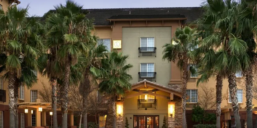Larkspur Landing Extended Stay Suites Sacramento - Image 1