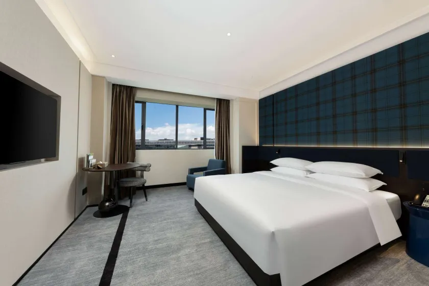 Wingate By Wyndham Wuhan Optics Valley - Image 1