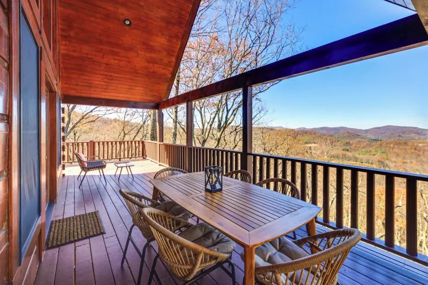 Mtn-view Blue Ridge Cabin on Over 2 Acres! - Image 1