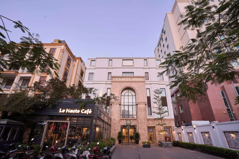  Le Haute Hotel Hai Phong - Image 1
