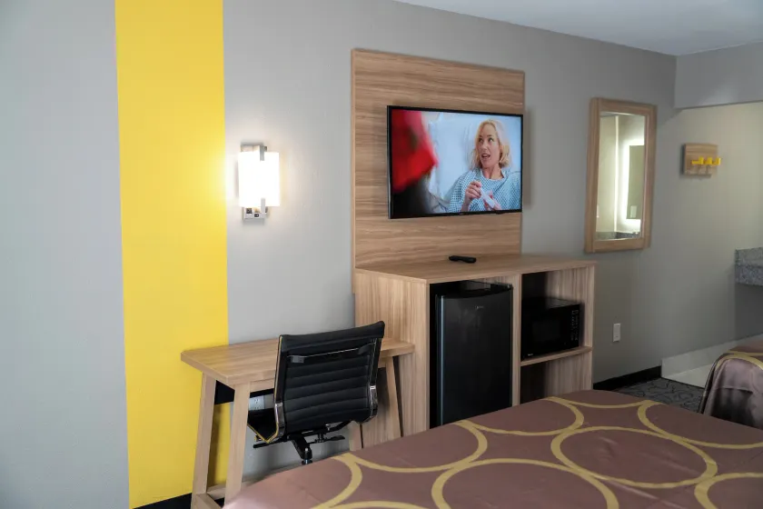 Super 8 by Wyndham Antioch/Nashville South East - Image 1