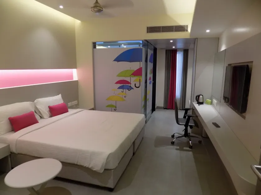ZIBE Luxe Hyderabad by GRT Hotels - Room