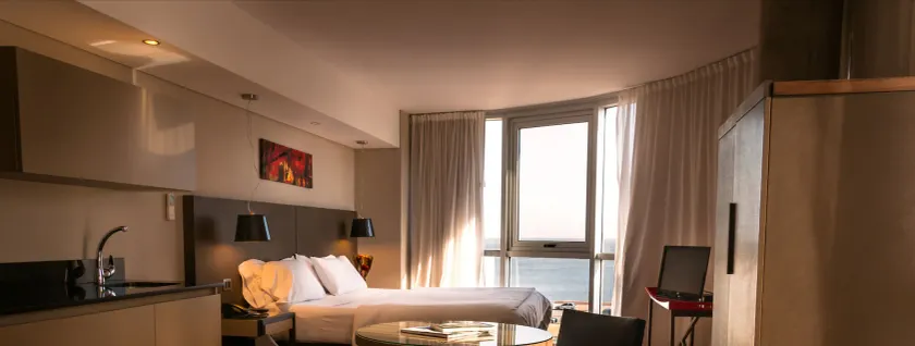 AXSUR Design Hotel - Image 1
