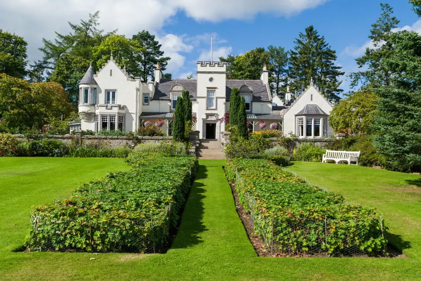 Douneside House - Image 1