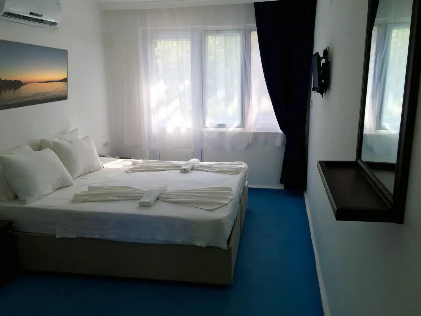 Marvel Beach Hotel - Image 1