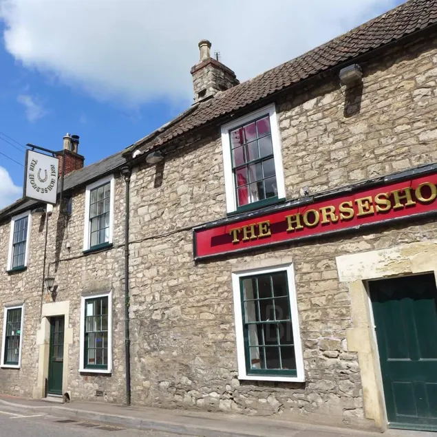 The Horseshoe Inn - Image 1