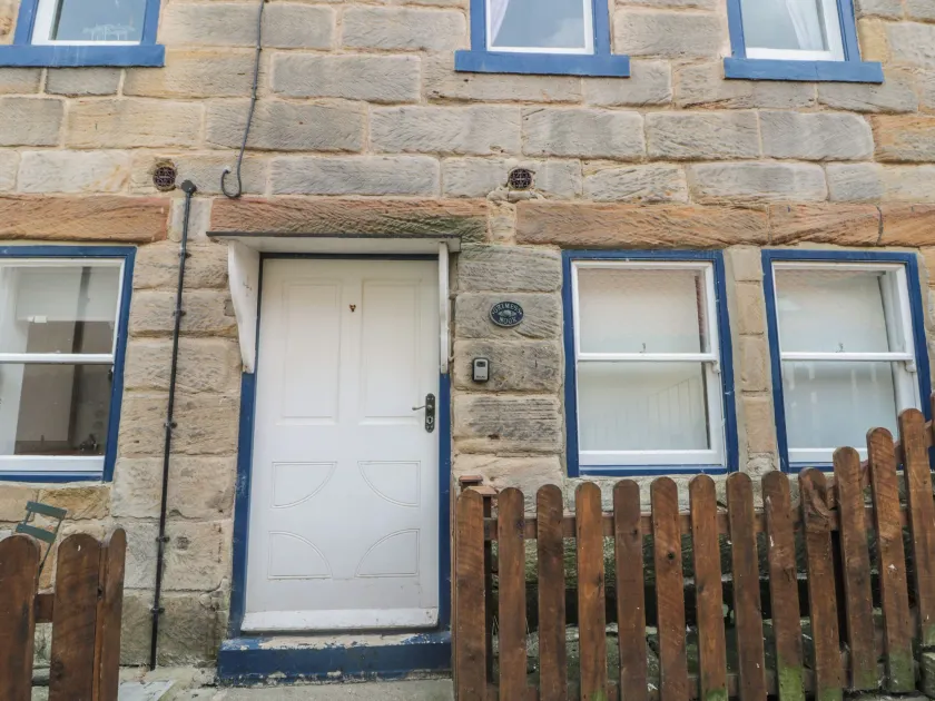 Grimes Nook, STAITHES - Image 1