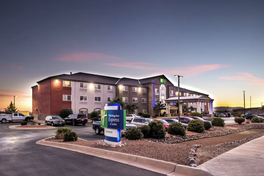 Holiday Inn Express & Suites Alamogordo Highway 54/70 by IHG - Image 1