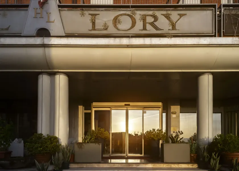 Hotel Lory & Ristorante Ferraro - Image 1