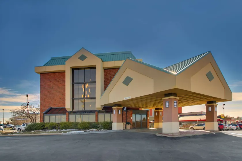 Pear Tree Inn St. Louis - Arnold - Image 1