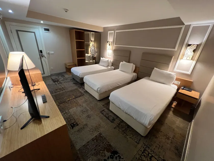 All Seasons Hotel - Image 1