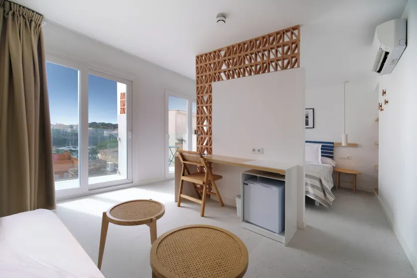 HOTEL BINI - Image 1